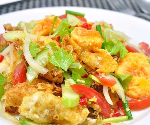 Fried Eggs Salad ยำไข่ดาว